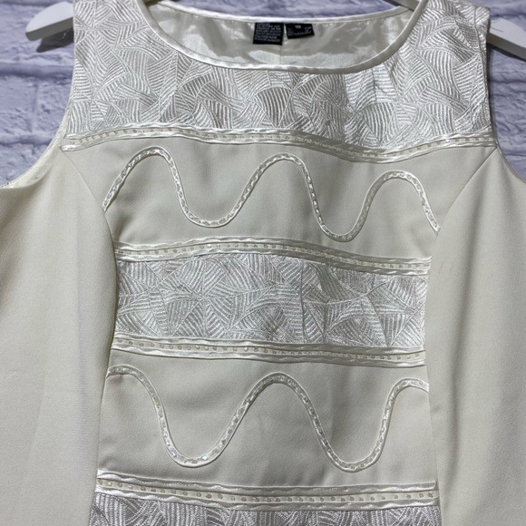 Beautiful top for a night party with sequin - Picture 11 of 12